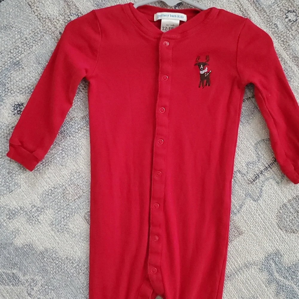 Pottery Barn Kids Unisex Embroidered Reindeer Red Pajamas Sz12-18m